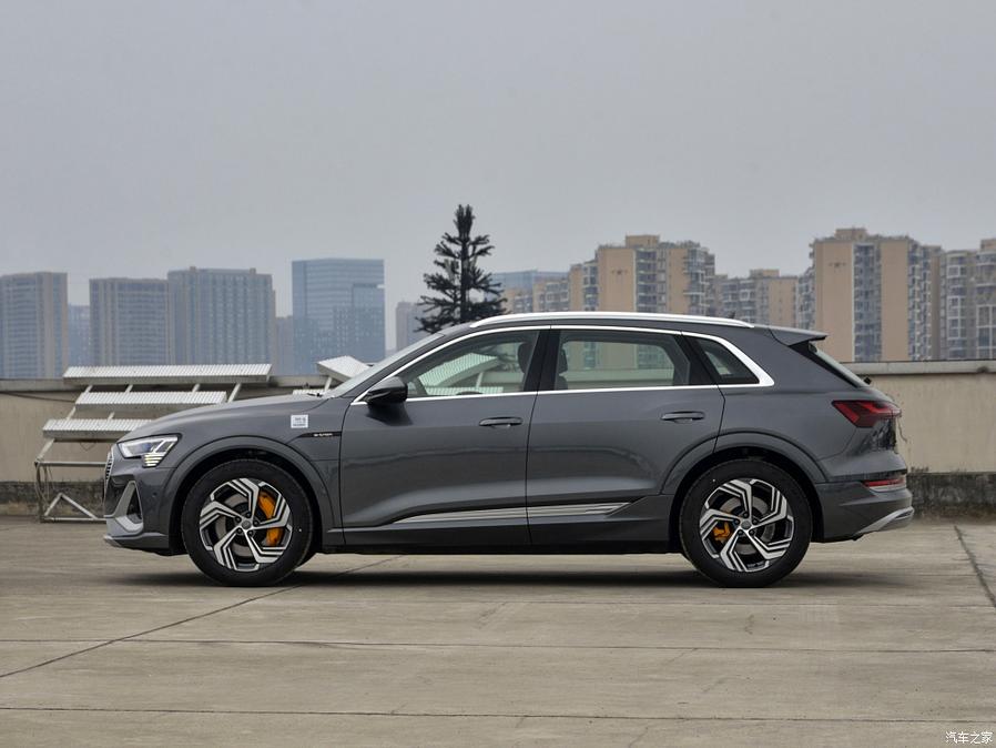 Audi e-tron Grey