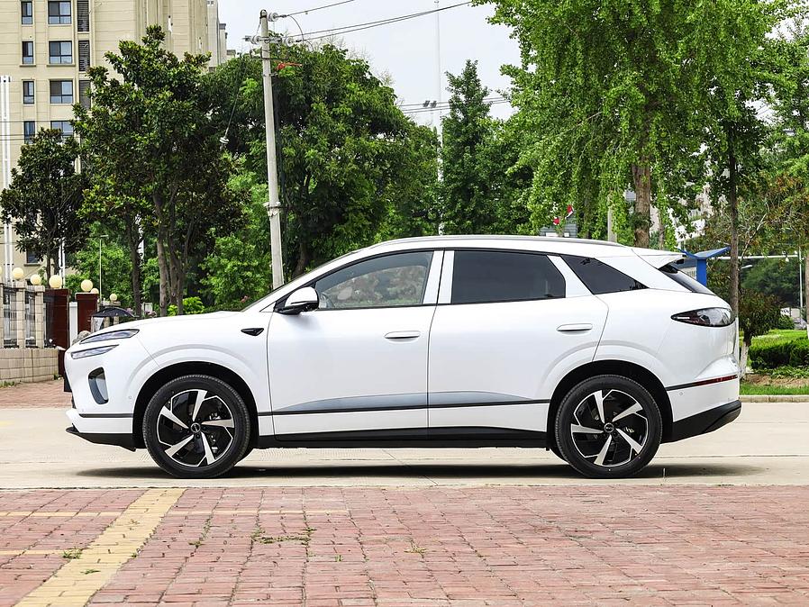 BYD Sea Lion 06