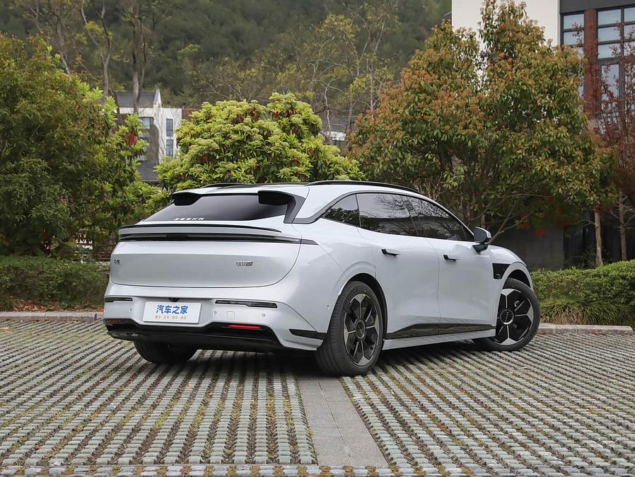 Zeekr 007GT L.Riker