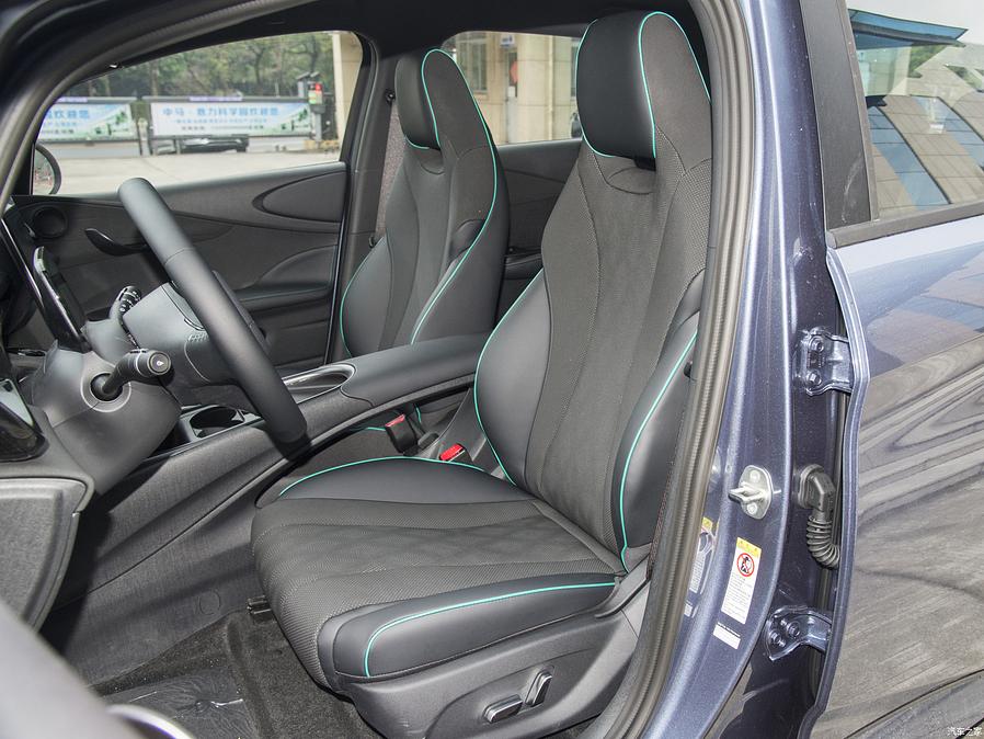 Dolphin 2024 Atlantis gray