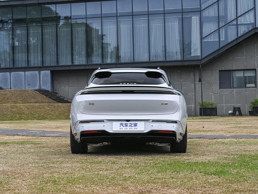 Zeekr 007GT L.Riker