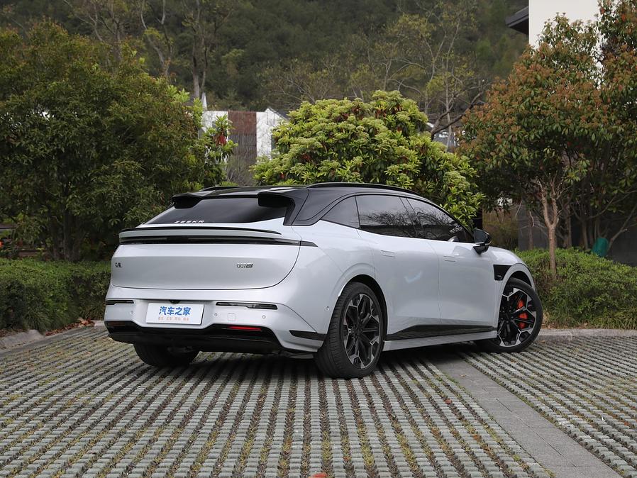 Zeekr 007GT L.Riker