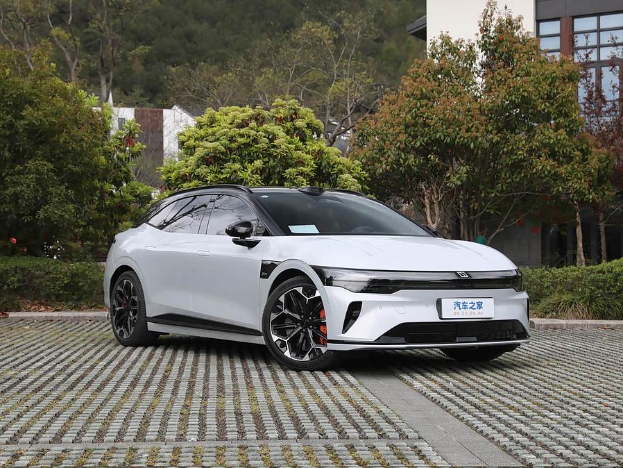 Zeekr 007GT L.Riker